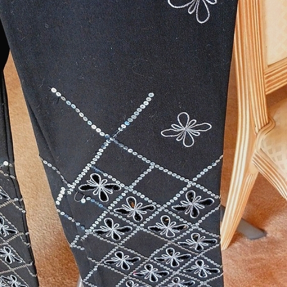 Women's pants- vintage Cache- sz 0..New pair,ribbon/bow design w sequins.. - Picture 3 of 15